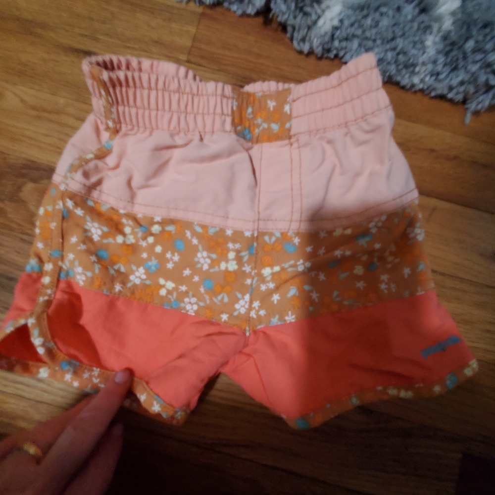 Patagonia 4t girl swim shorts peach orange floral